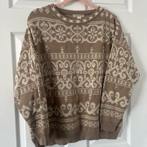 Light brown patterned knit sweater

Vintage